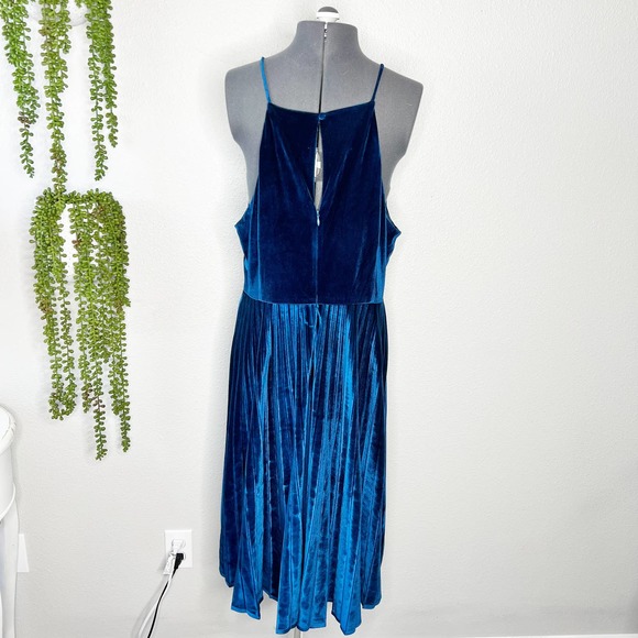 Chelsea28 Blue Velvet Sleeveless High Neck Dress Women's Size X-Large XL - Picture 5 of 10